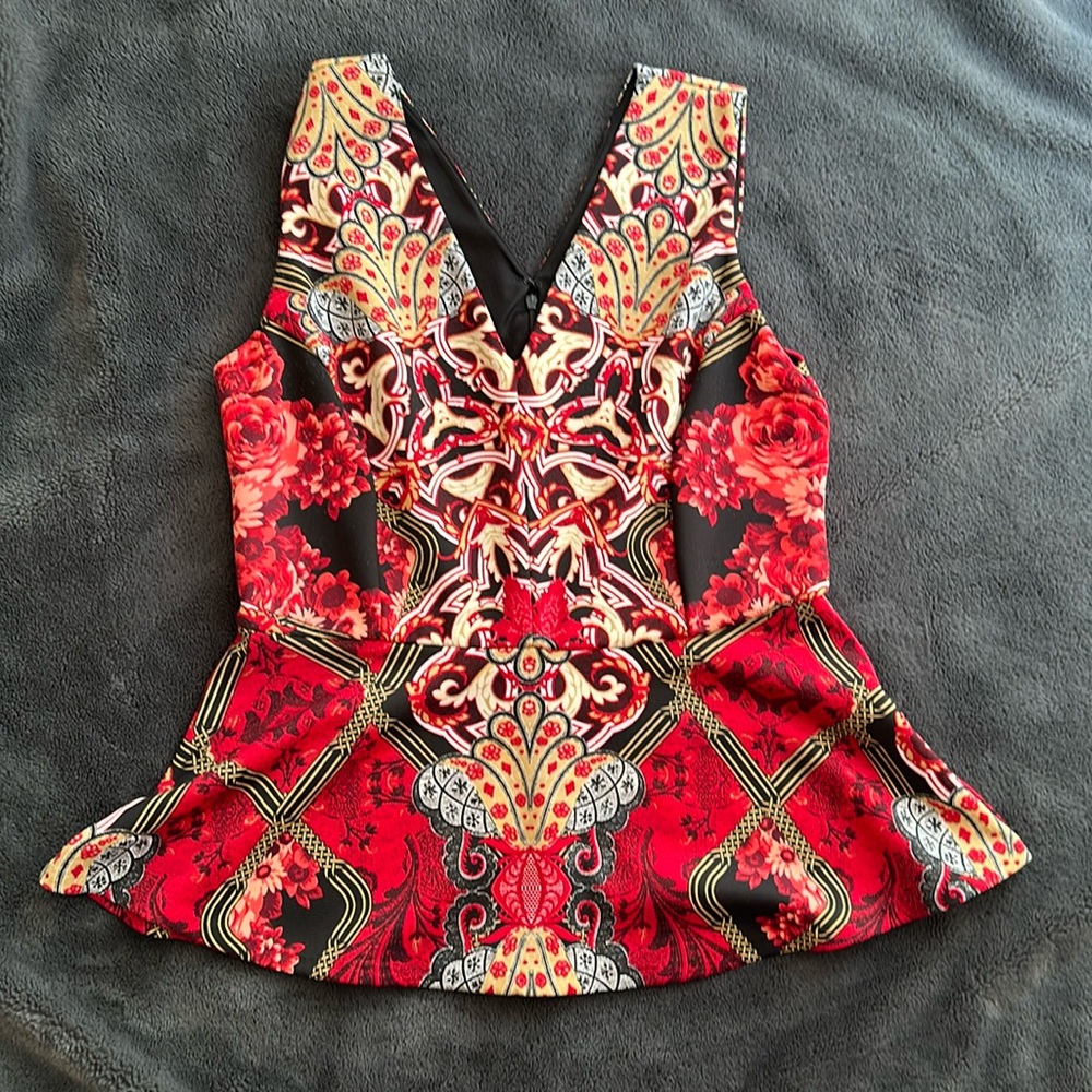 7th Avenue NY & Co 7th Ave. Red/Beige/Black Floral Sleeveless Tank Top